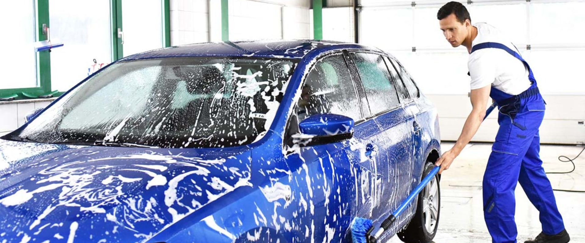How to Save on Your Next Oil Change: Seasonal Discounts and Promotions